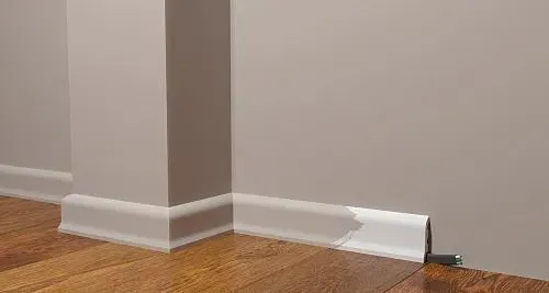 Плинтус напольный DECOR DIZAYN DD18