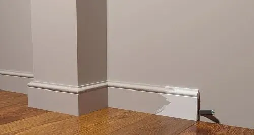 Плинтус напольный DECOR DIZAYN DD005
