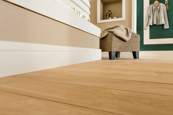 Плинтус напольный NMС FD15