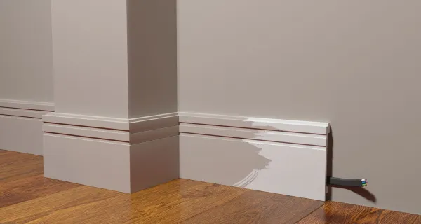 Плинтус напольный DECOR DIZAYN DD724