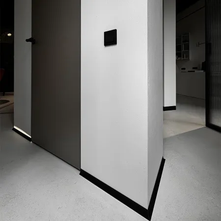 Микроплинтус Pro Design Corner L 584 Белый