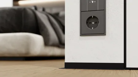 Микроплинтус L-образный с пружинами ФЕСО  без покрытия