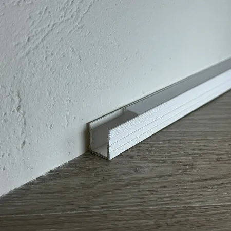 Декоративный стеновой профиль Pro Design 536 Белый