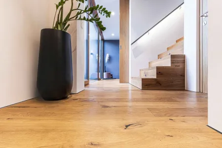 Микроплинтус Decaro M15A Черный