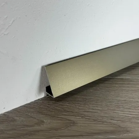 Микроплинтус Pro Design Corner 570 Шампань