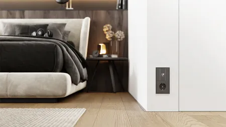 Микроплинтус ФЕСО с пружинами RAL 8017 шоколадно-коричневый