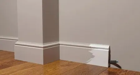 Плинтус напольный DECOR DIZAYN DD701