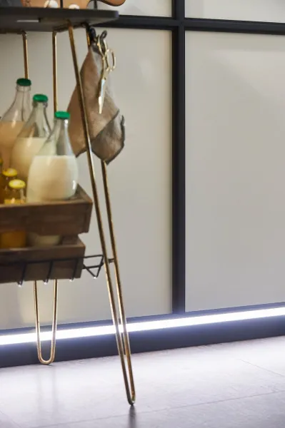 Плинтус напольный NMС IL11