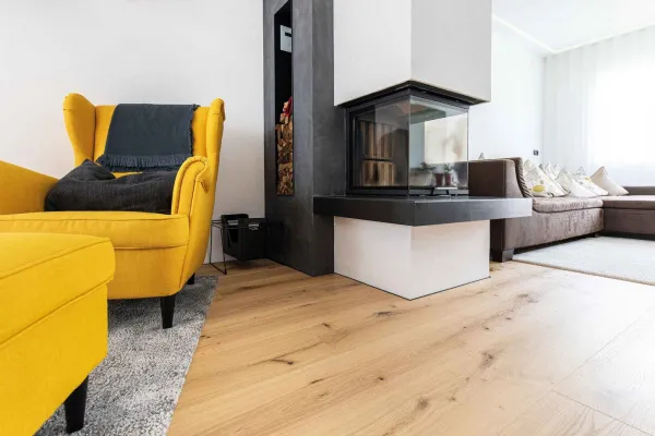 Микроплинтус Decaro M15A Латунный