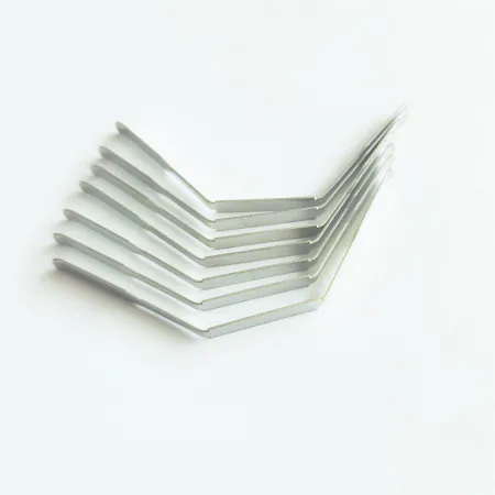 Микроплинтус L-образный с пружинами ФЕСО  без покрытия