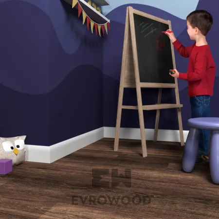 Плинтус напольный Evrowood PN 080
