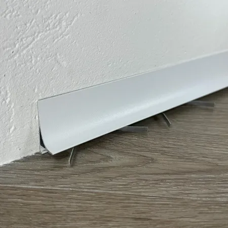 Микроплинтус Pro Design Corner L 584 Белый