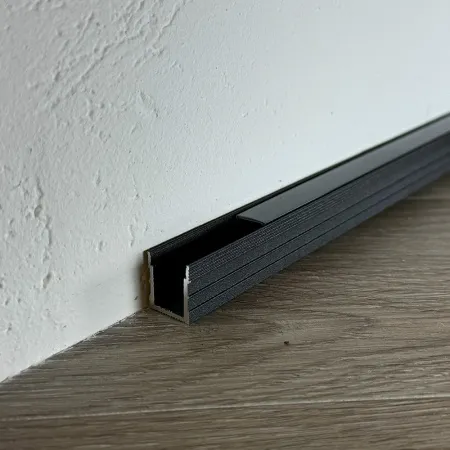 Декоративный стеновой профиль Pro Design 536 Черный муар