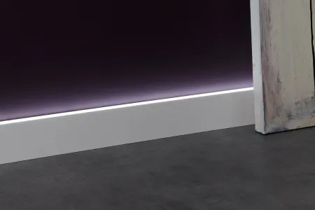 Плинтус напольный NMС IL10