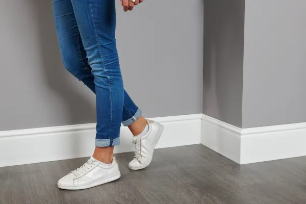 Плинтус напольный NMС FL17