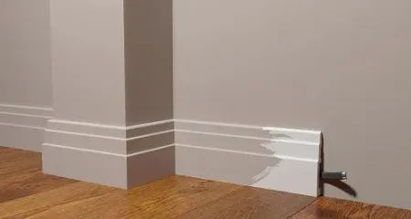 Плинтус напольный DECOR DIZAYN DD704