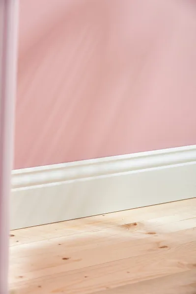 Плинтус напольный NMС FB2