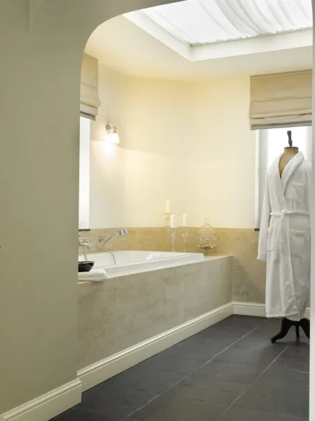 Плинтус напольный NMС FL2