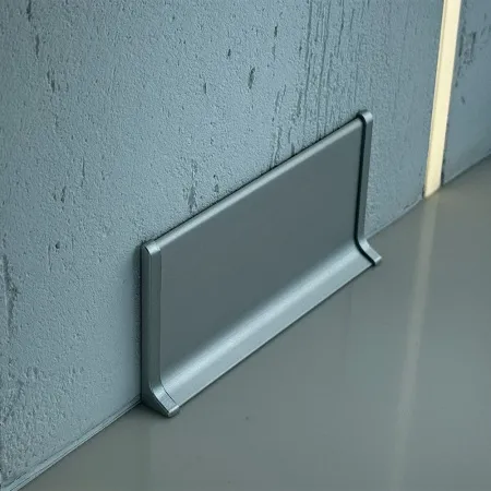 Плинтус алюминиевый Pro Design SYMETRIC L Серебро-40 мм