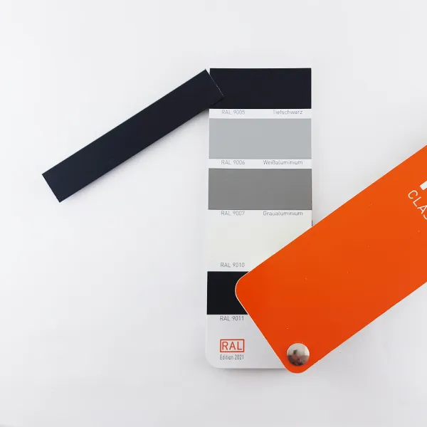 Микроплинтус L-образный с пружинами ФЕСО  чёрный муар RAL 9005