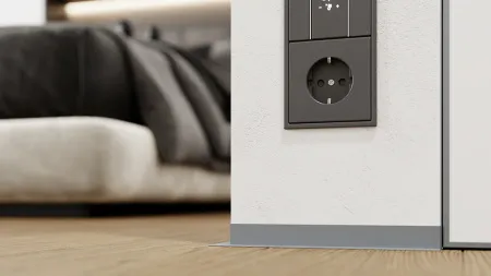 Микроплинтус L-образный с пружинами ФЕСО RAL 7045 серый Телегрей 1