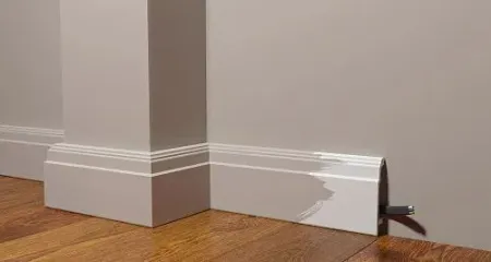 Плинтус напольный DECOR DIZAYN DD102