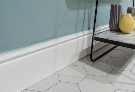 Плинтус напольный NMС FL17