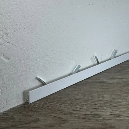 Микроплинтус Pro Design MINI 7067 Белый Муар