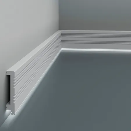 Плинтус напольный Европласт 6.53.705