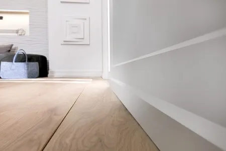 Плинтус напольный NMС FD22