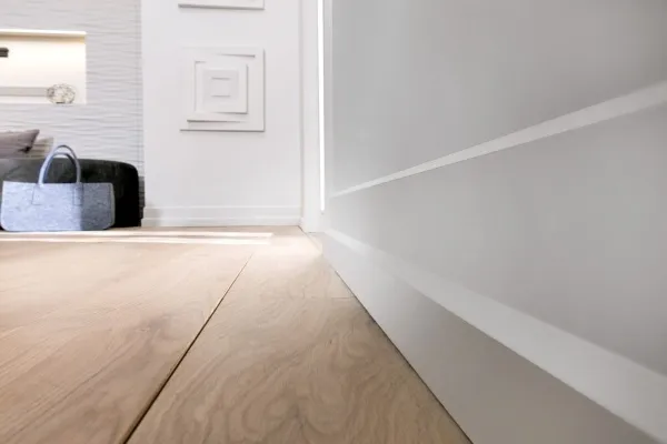 Плинтус напольный NMС FD22