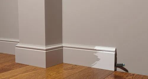 Плинтус напольный DECOR DIZAYN DD701