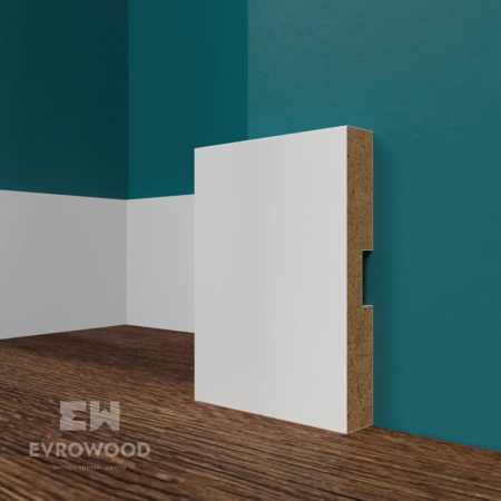 Молдинг-Плинтус Evrowood M 08