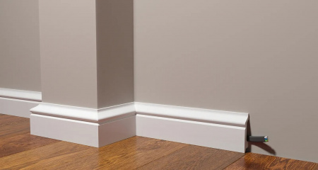 Плинтус напольный DECOR DIZAYN DD122